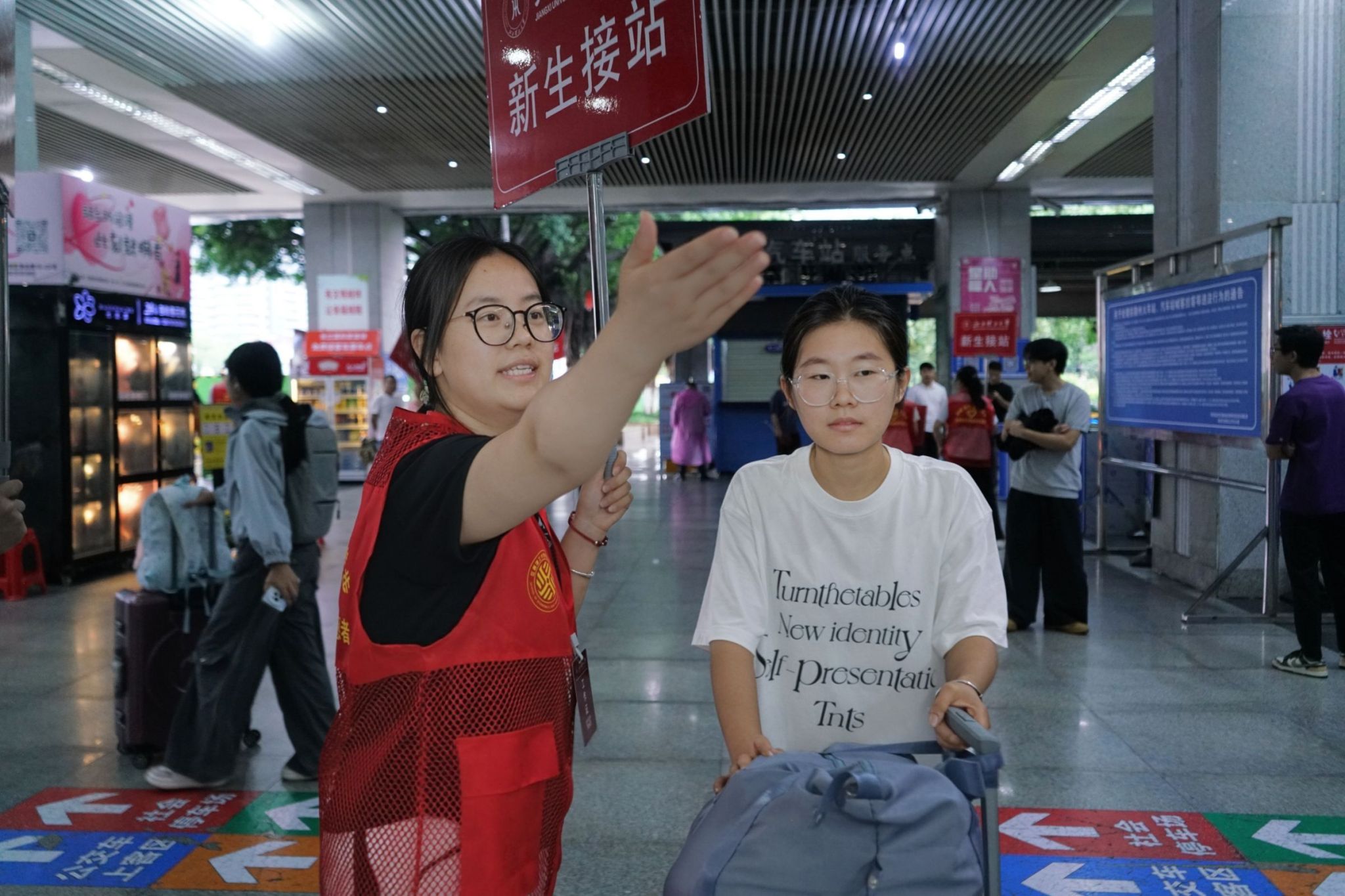 764b02.jpg